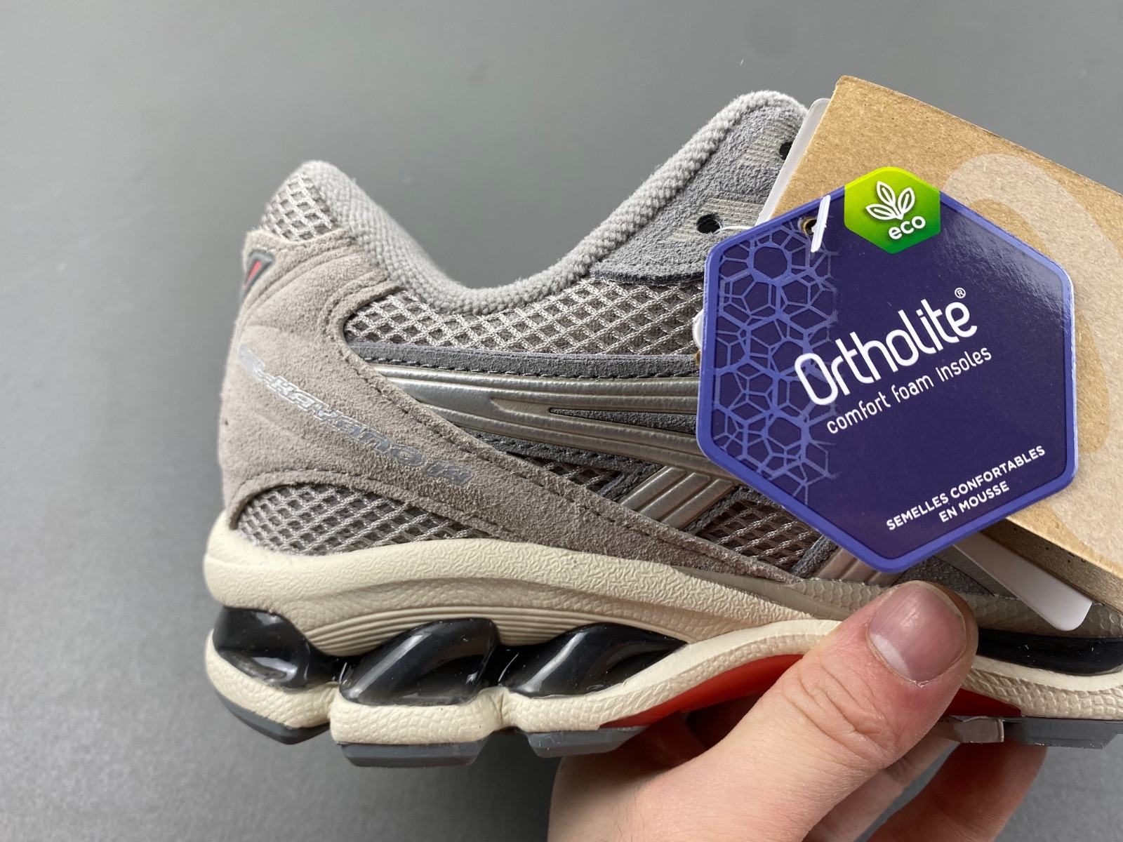 As*ic*s gel-kayano 14  1201a019-023