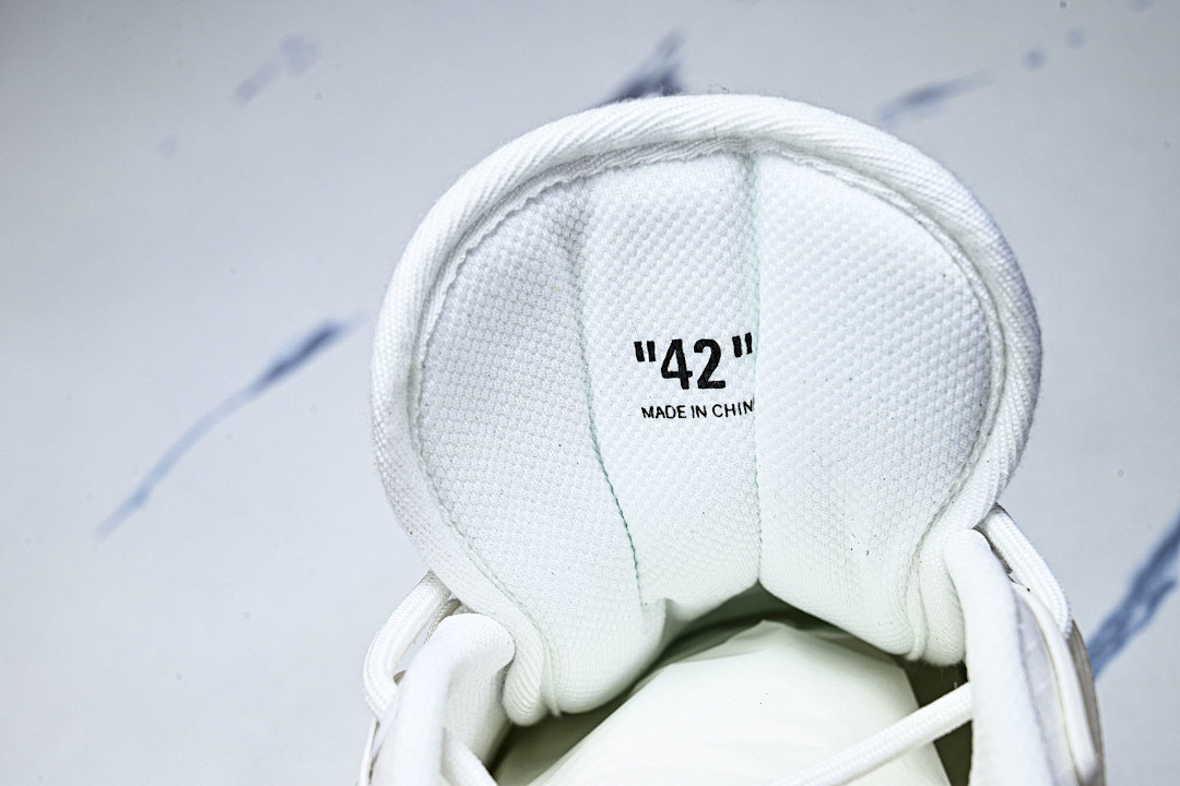 Off White ODSY-2000 Sneaker