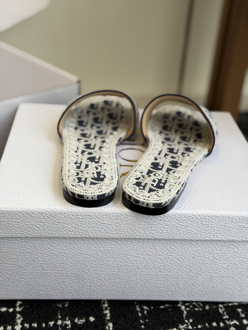 DR Sandals DS-25