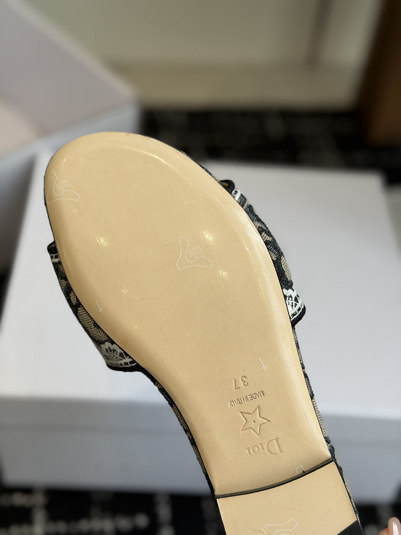 DR Sandals DS-26