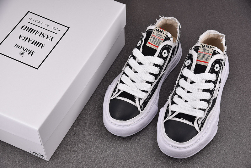 Ma1s0n Mihara Sneakers