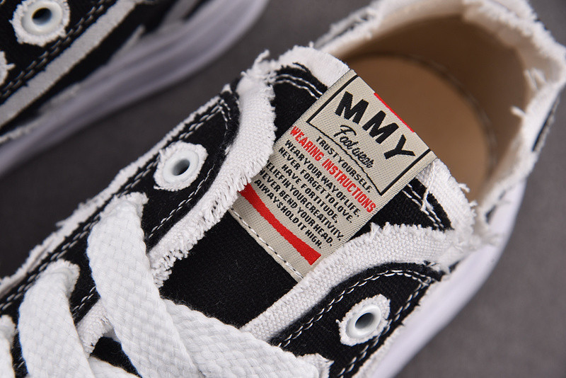 Ma1s0n Mihara Sneakers