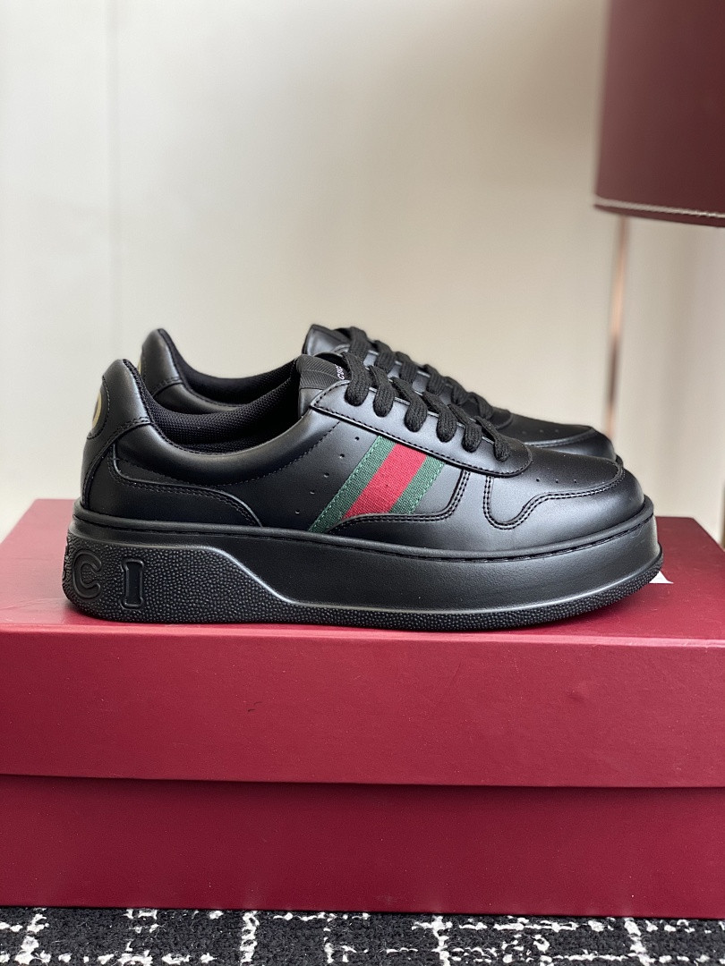 GC Sneakers