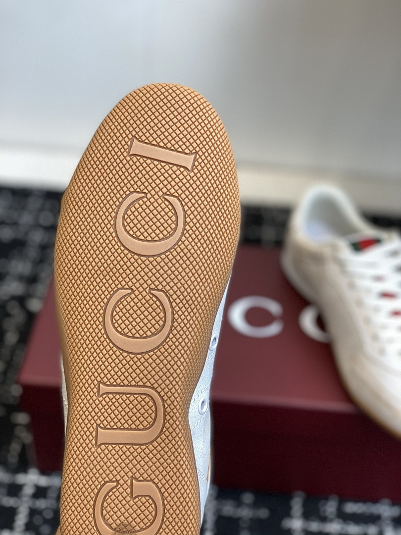 GC Sneakers