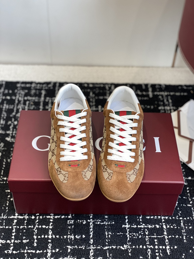 GC Sneakers