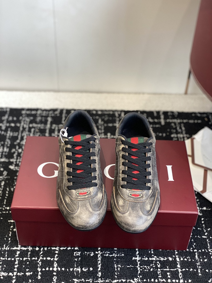 GC Sneakers