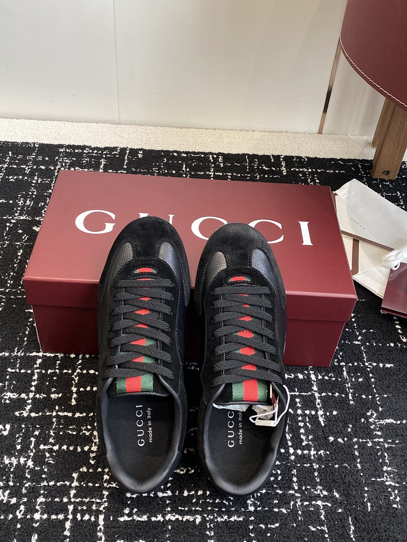 GC Sneakers