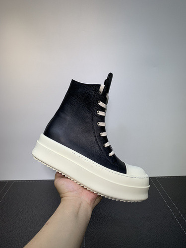 RO Sneakers
