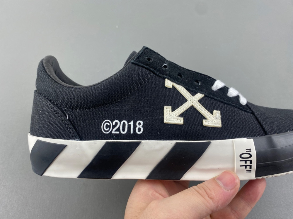 OFF-WHITE Virgil Abloh Vulc Low Top