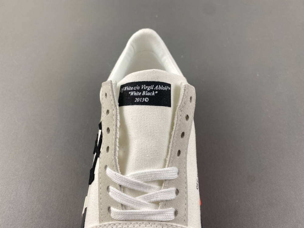 OFF-WHITE Virgil Abloh Vulc Low Top