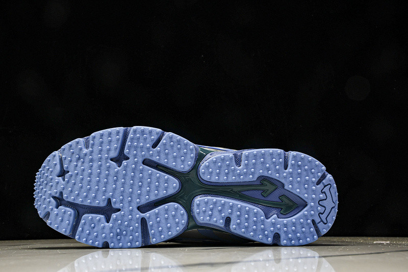 OFF-WHITE BE RIGHT BACK