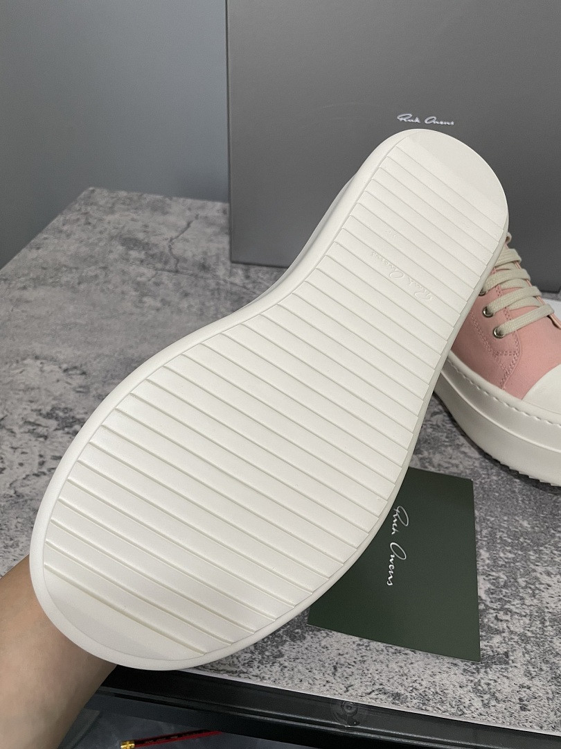 RO Sneakers