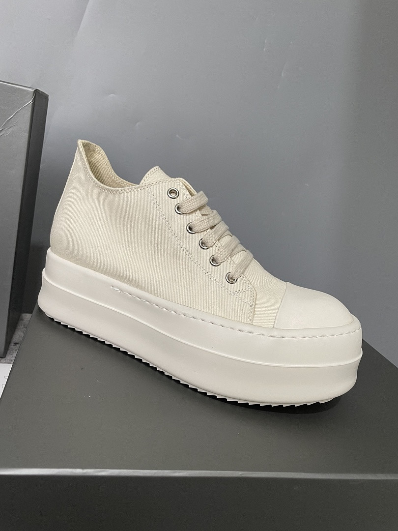 RO Sneakers