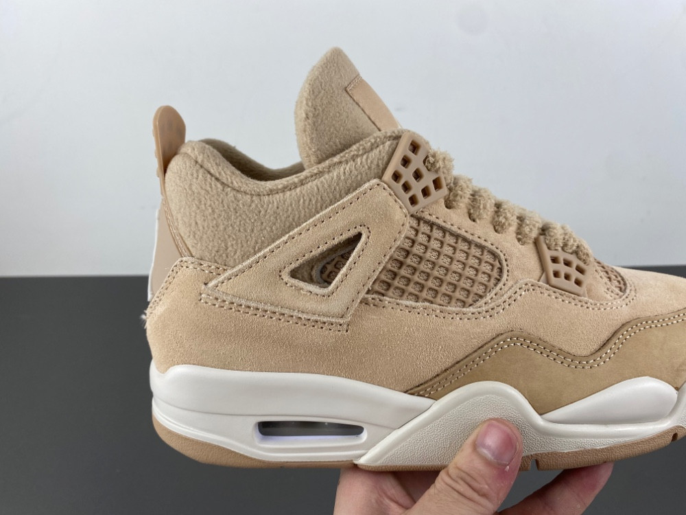 Air Jordan 4 Retro HV0823-200