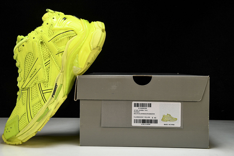 Balenciaga Runner W3RB4 7510
