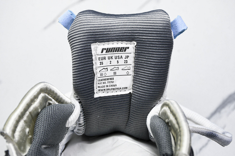 Balenciaga Runner W3RNY 063