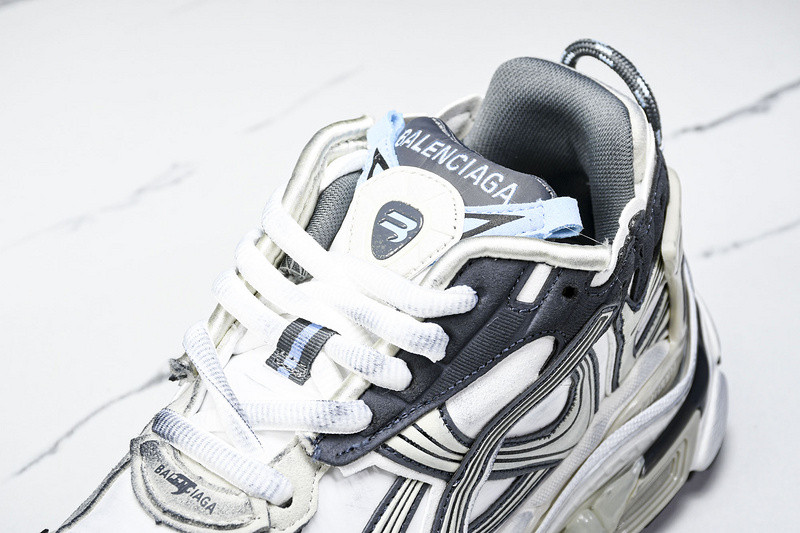 Balenciaga Runner W3RNY 063