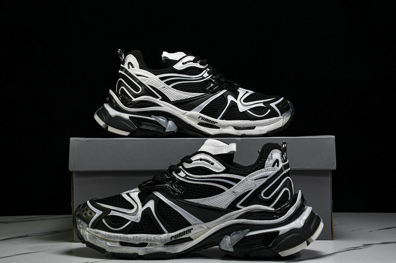 Balenciaga Runner W3RXP-0213
