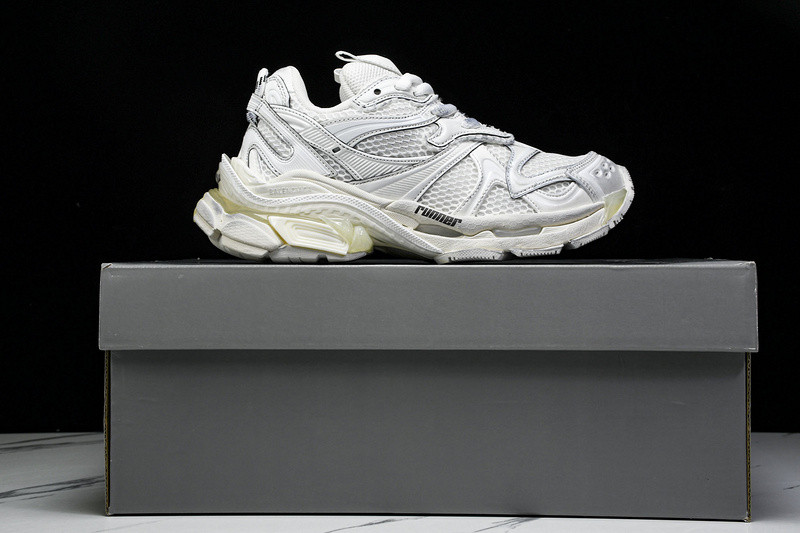 Balenciaga Runner W3RXP-9010