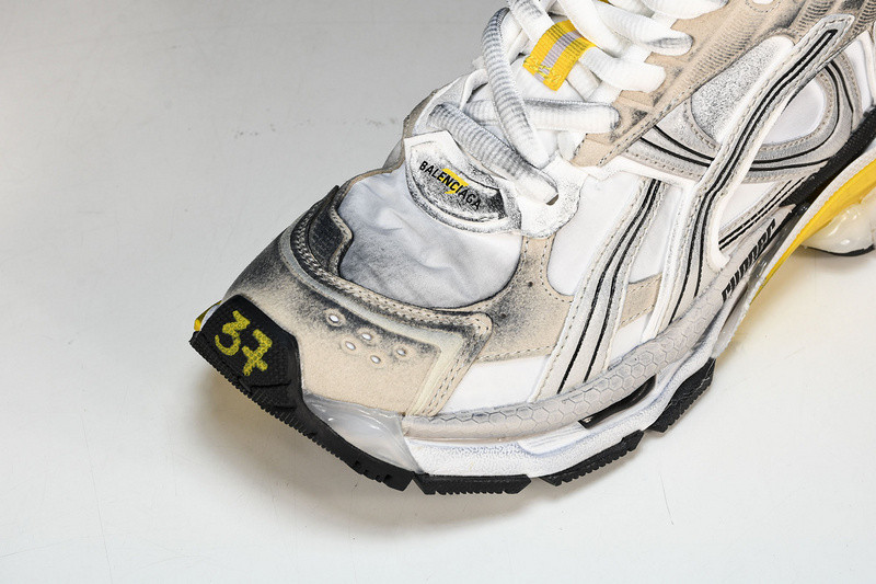 Balenciaga Runner W3RNY-9170