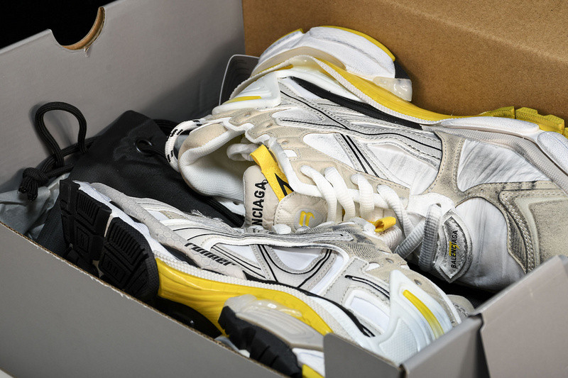 Balenciaga Runner W3RNY-9170