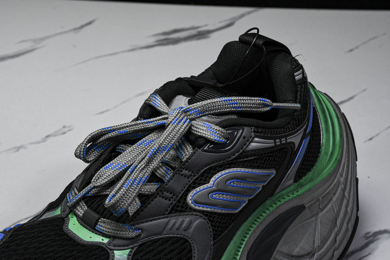 Balenciaga 10XL Sneaker