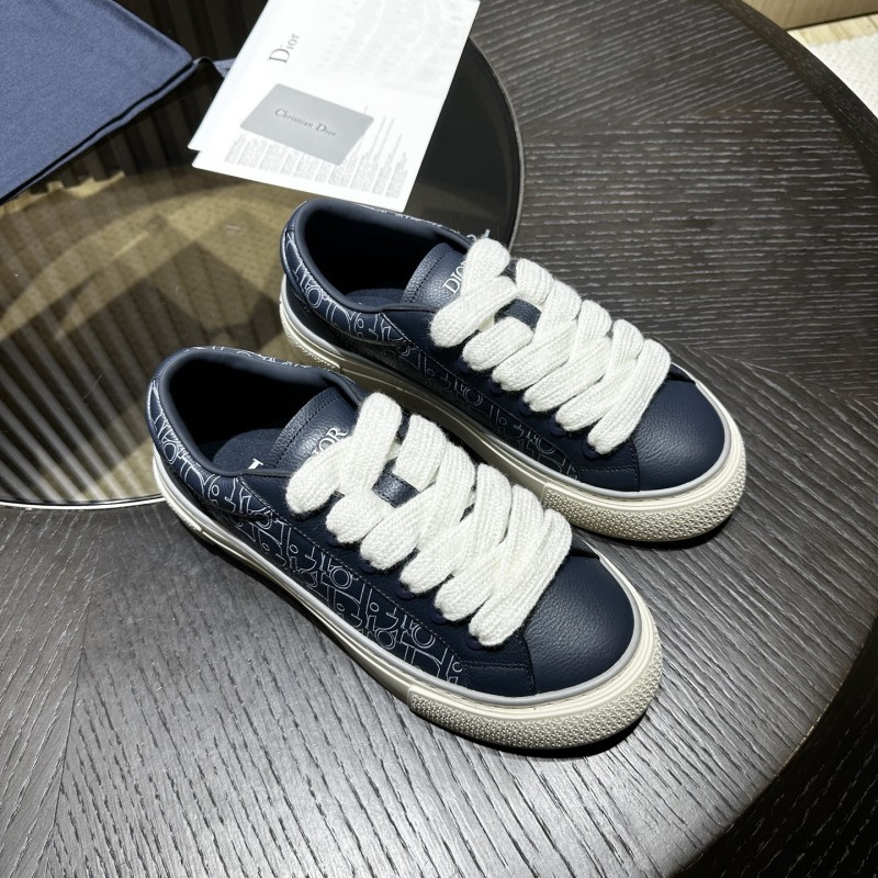 DR B33 Sneaker