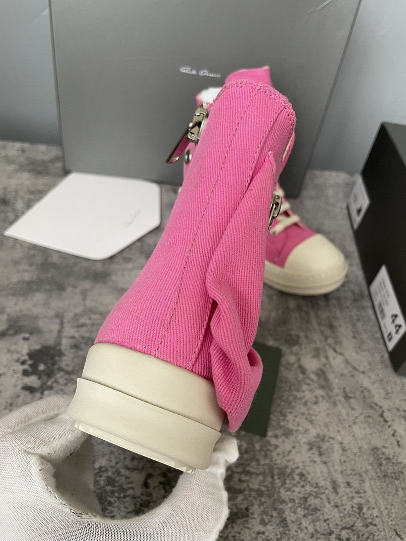 RO Sneakers