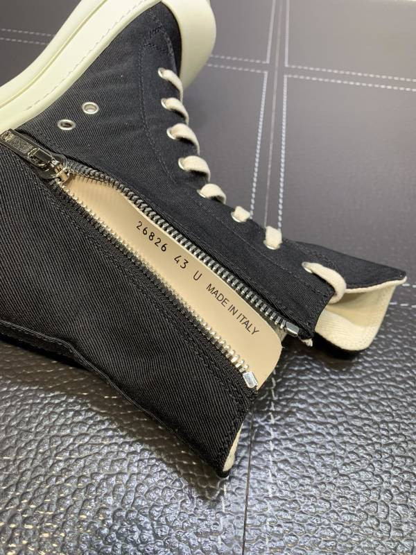 RO Sneakers