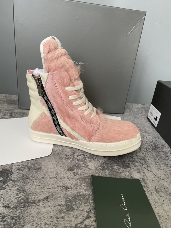 RO Sneakers