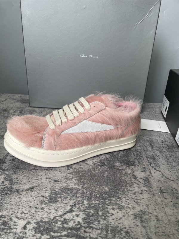RO Sneakers