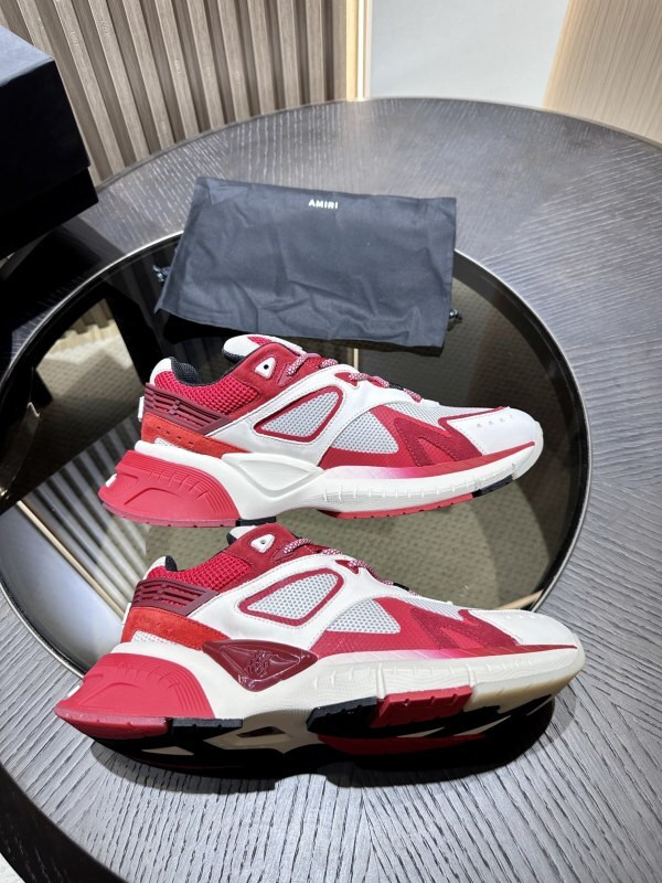 Amiri Runner