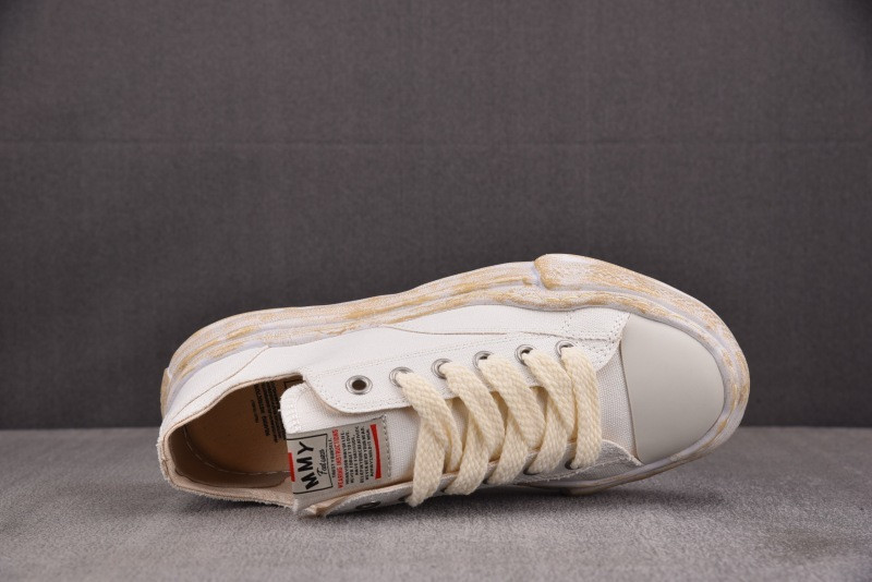 Ma1s0n Mihara Sneakers