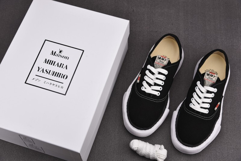 Ma1s0n Mihara Sneakers