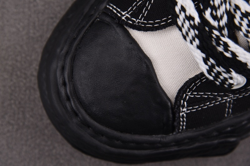 Ma1s0n Mihara Sneakers