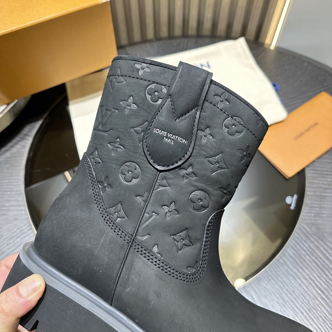 L*V BOOTS