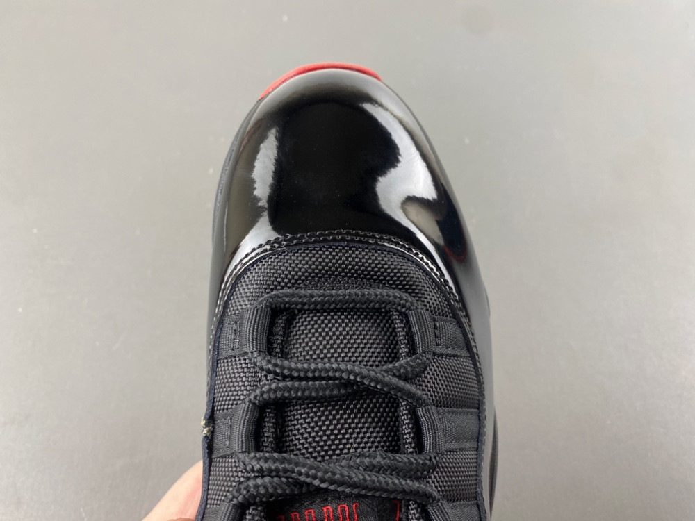 Air Jordan 11 378037-326