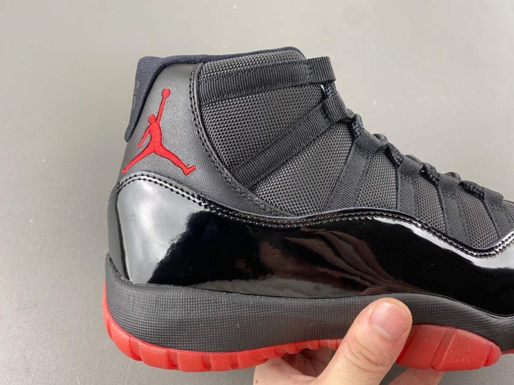 Air Jordan 11 378037-326