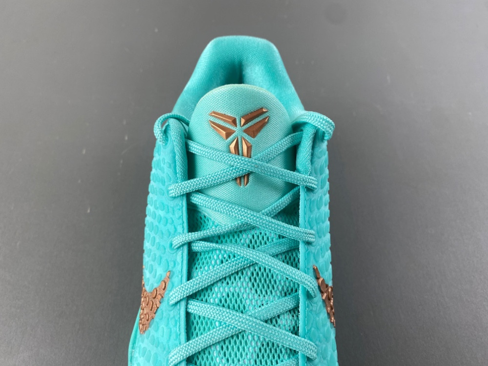 Jalen Brunson x Nike Kobe 6 Protro “Statue of Liberty” IQ5774-300