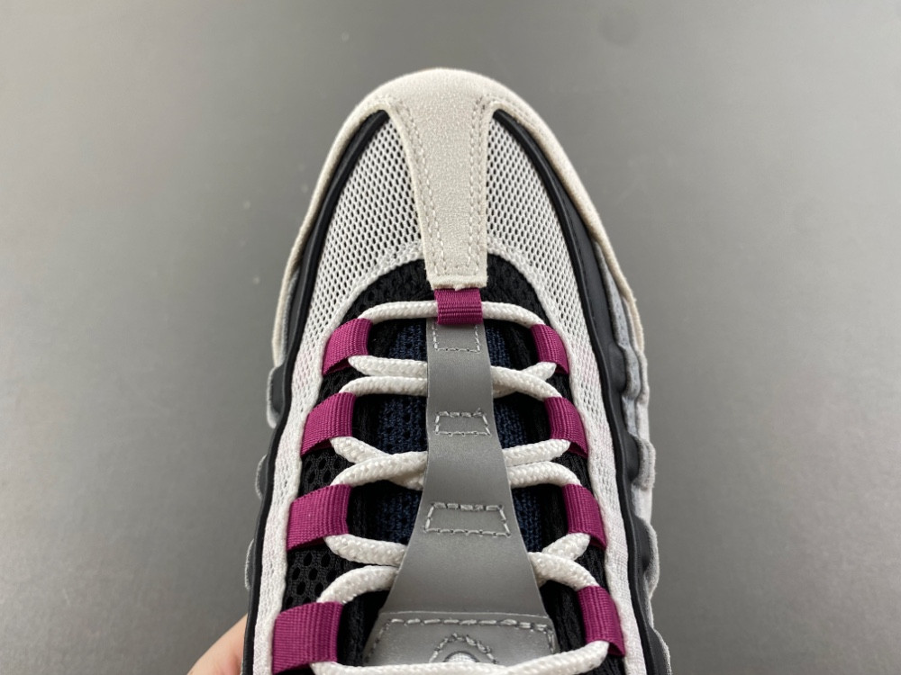 Nike SB x Air Max 95 HF7545-100