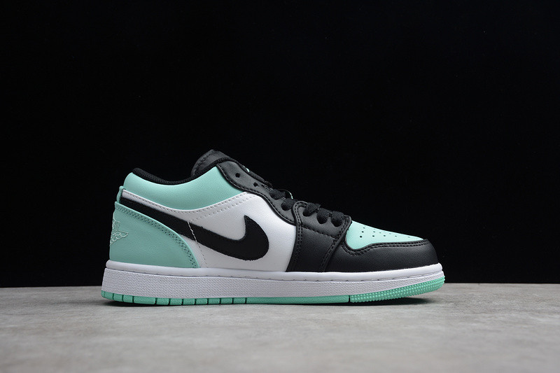 Air Jordan 1 Retro Low