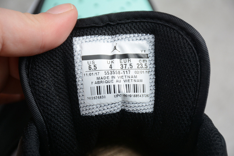 Air Jordan 1 Retro Low