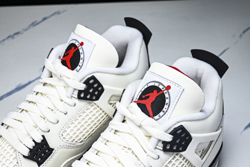 Air Jordan 4“Flight Club” IM4002-100