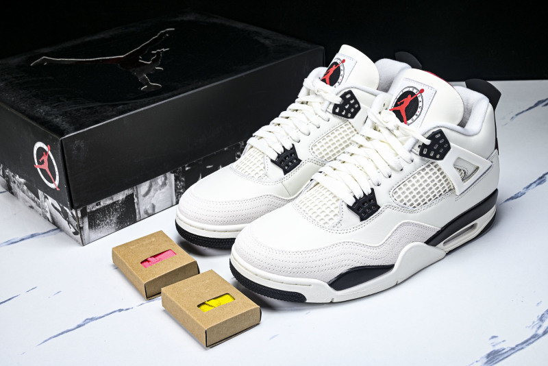 Air Jordan 4“Flight Club” IM4002-100