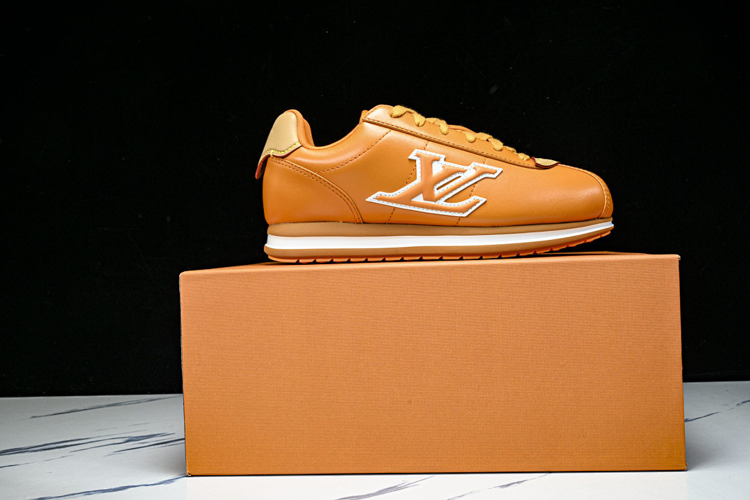 L*V Buttersoft Sneaker