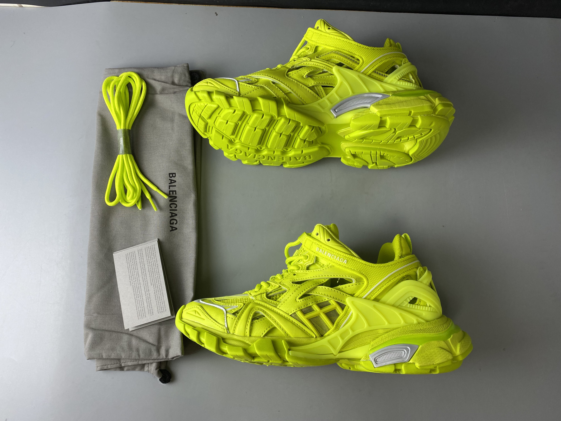 BLCG Track 2.0 568615-W2GN5-5818