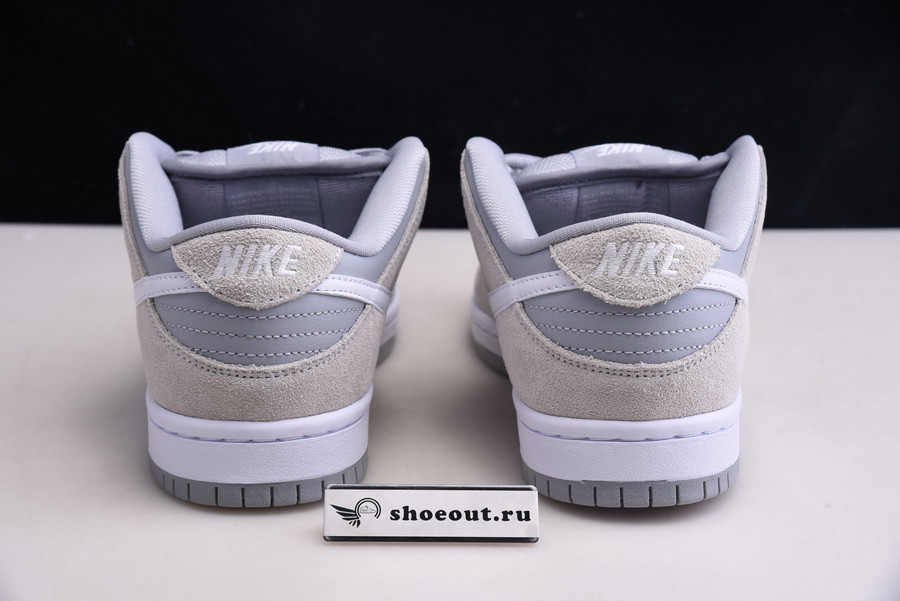 Nike SB Dunk Low Summit White Wolf Grey AR0778-110