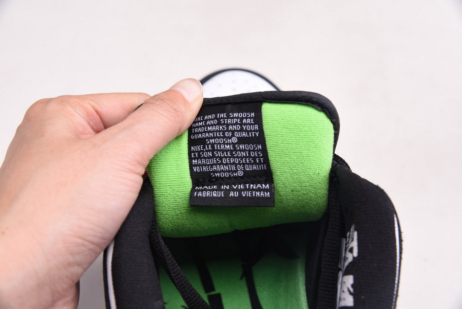 Nike SB Dunk Low “Panda Pigeon” BV1310-013