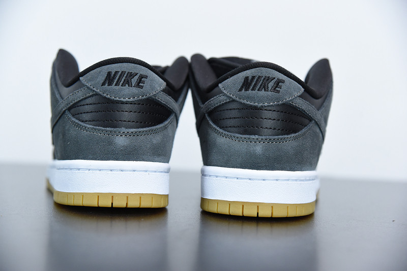 Nike SB Dunk Low Dark Grey Black Gum AR0778-001