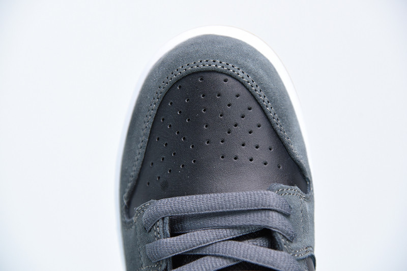 Nike SB Dunk Low Dark Grey Black Gum AR0778-001